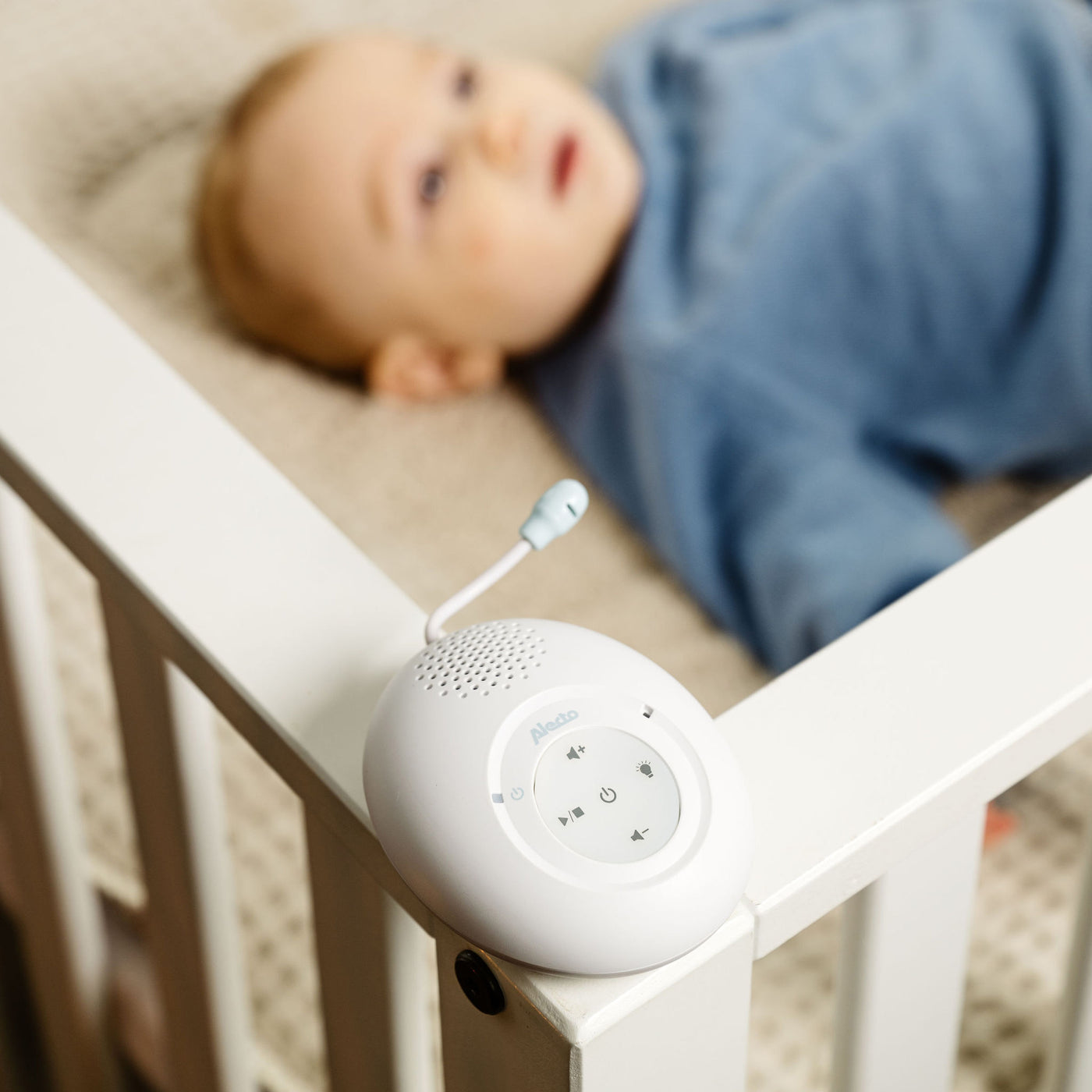 Alecto DBX120 - Full Eco DECT baby monitor, white/blue