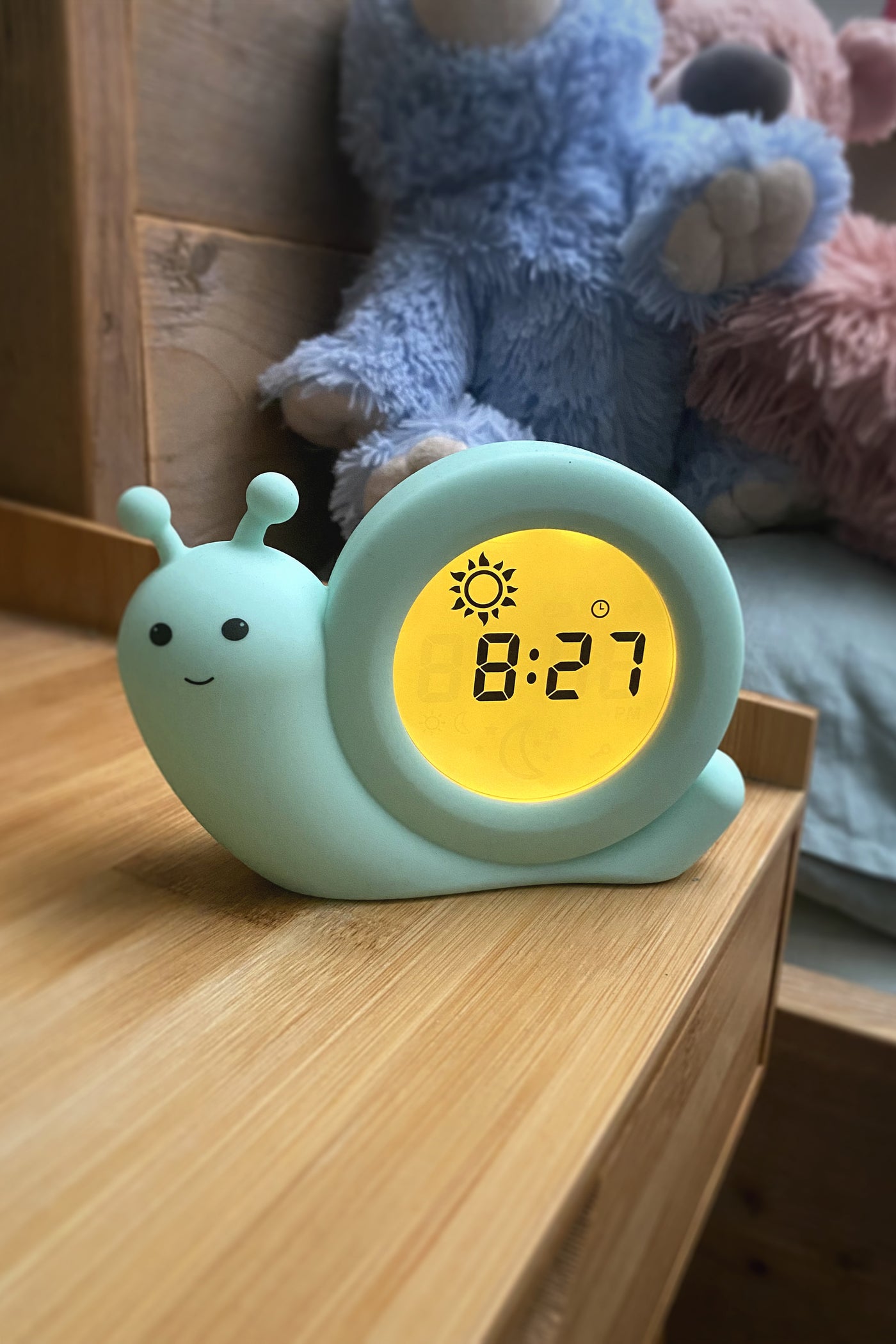 Alecto Baby BC110GN SIMON - Sleep trainer, night light and alarm clock, snail, mint green