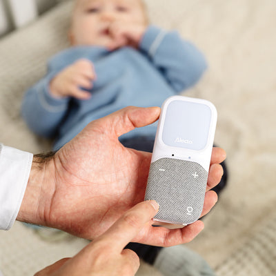 Alecto DBX135 - Modern Full Eco audio baby monitor with crystal-clear DECT sound quality, long standby time, and night light - White/Grey