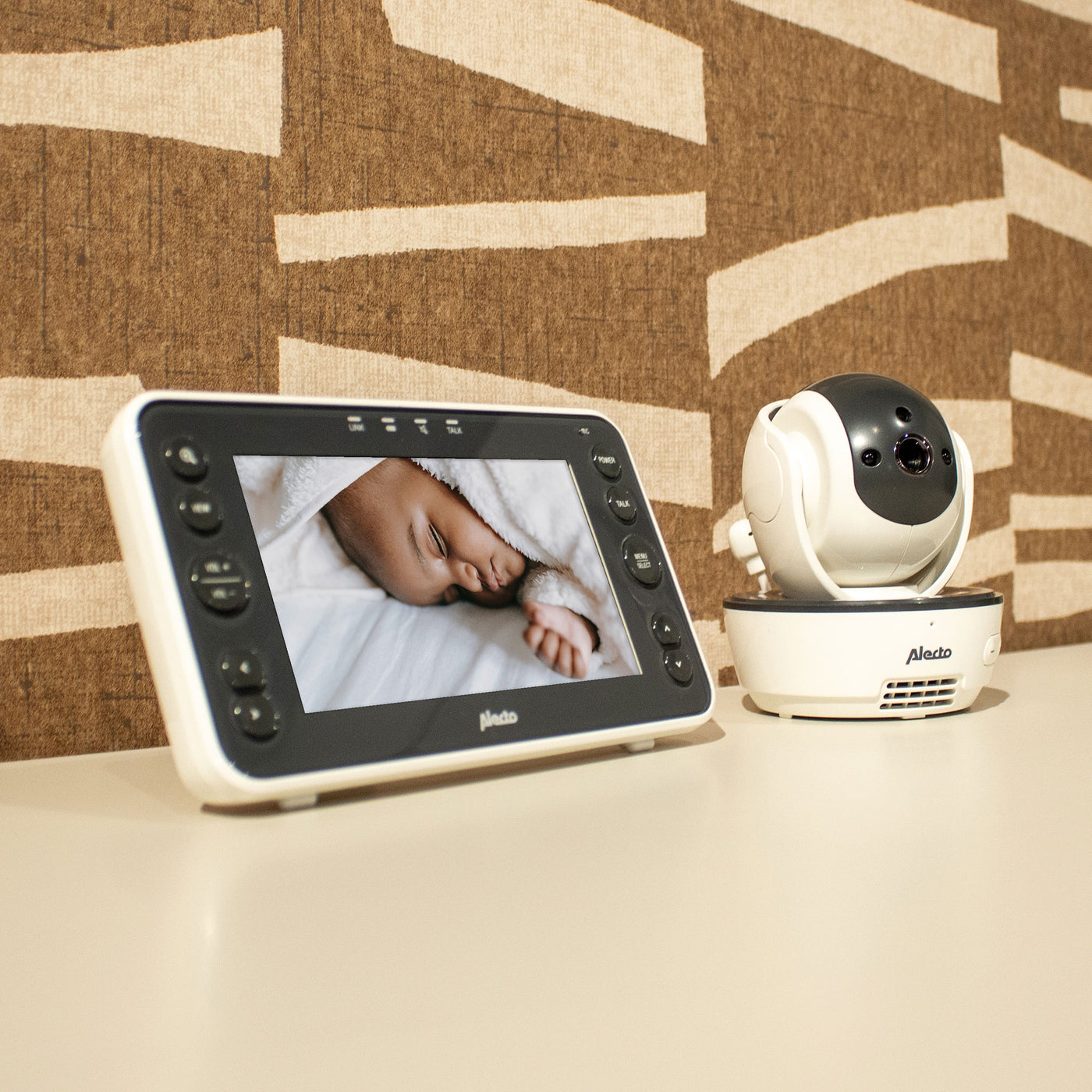 Alecto DVM200XL - Video baby monitor with 5" colour display, white/anthracite