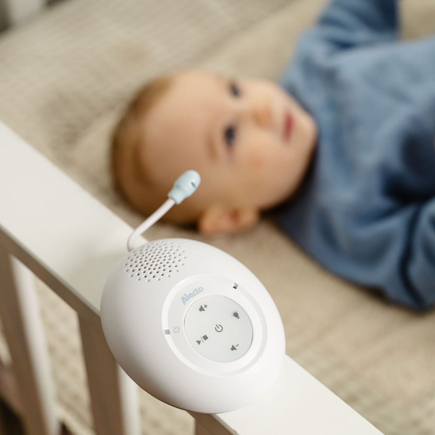 Alecto DBX120 - Full Eco DECT baby monitor, white/blue