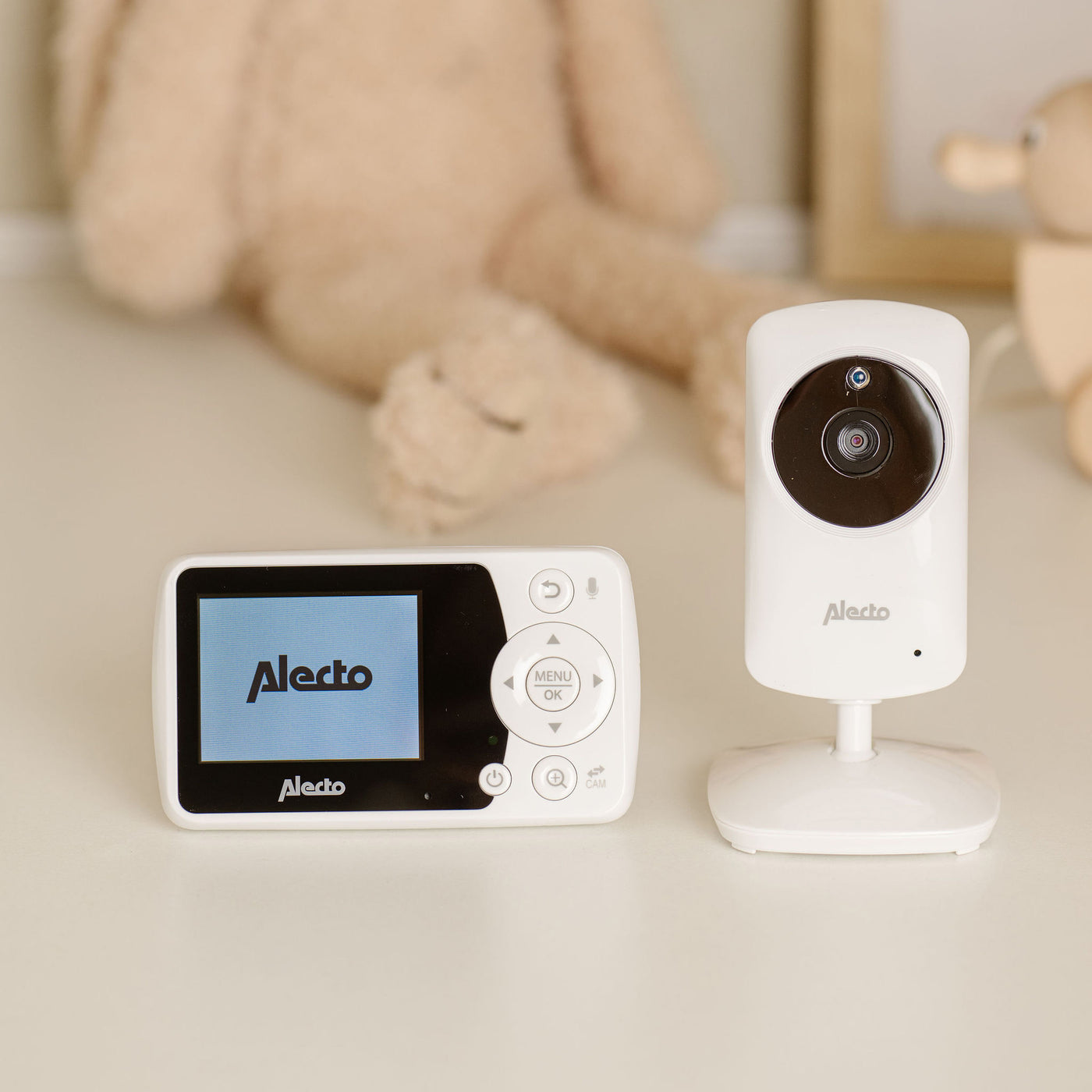 Alecto DVM-64 - Video baby monitor with 2.4" colour display, white