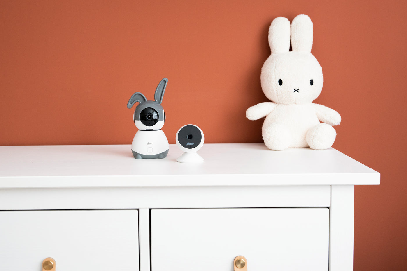 Alecto SMARTBABY5 - Wi-fi baby monitor with camera - White